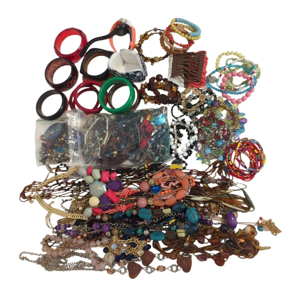Mixed Lot Of Fashion Jewelry Necklaces Bracelets Bangles & Watches 6 lb 2.6 oz